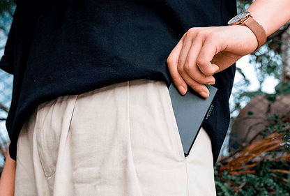 Porta-cartões com acesso rápido e bloqueio RFID
