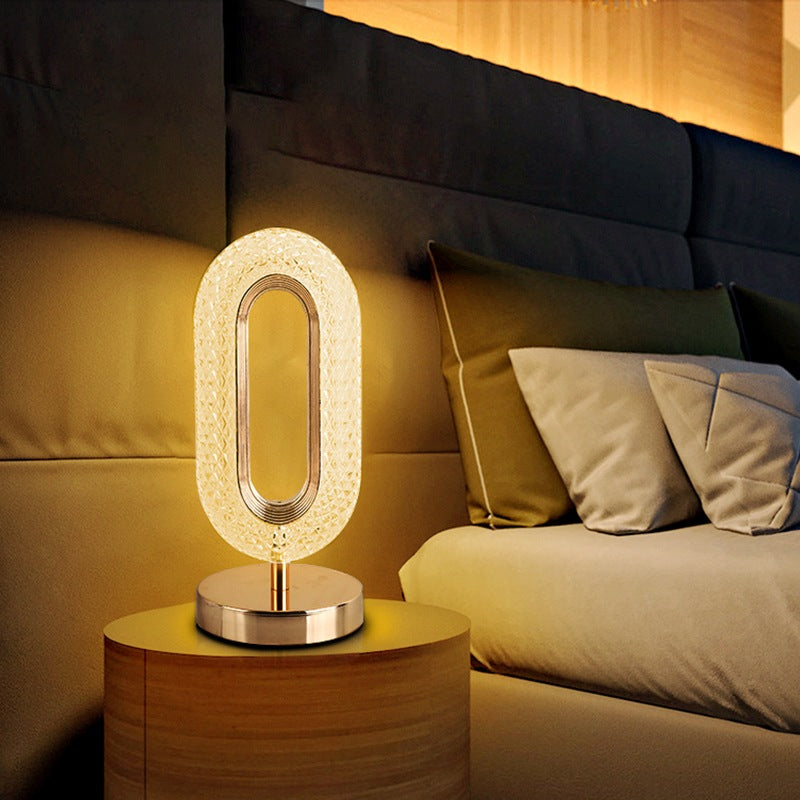 Sophisticated oval table lamp