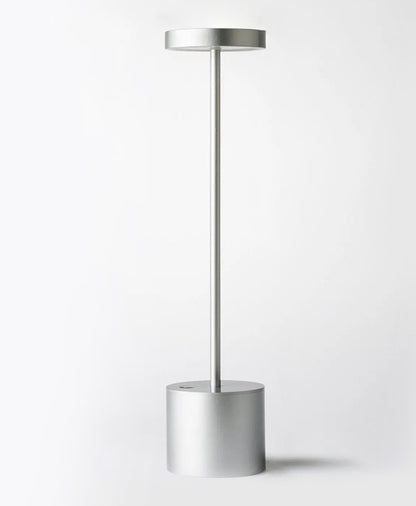 Sophisticated “pole” lamp with USB 2 charging