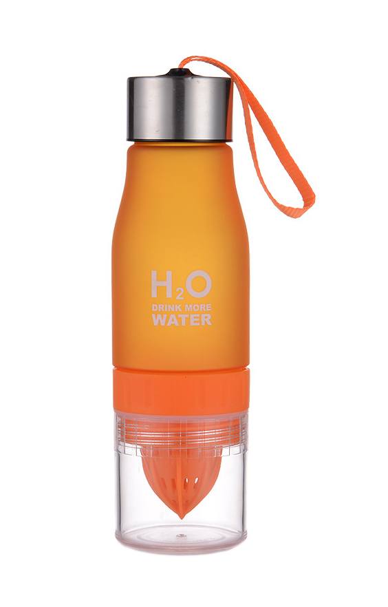 Bottle with fruit infuser 