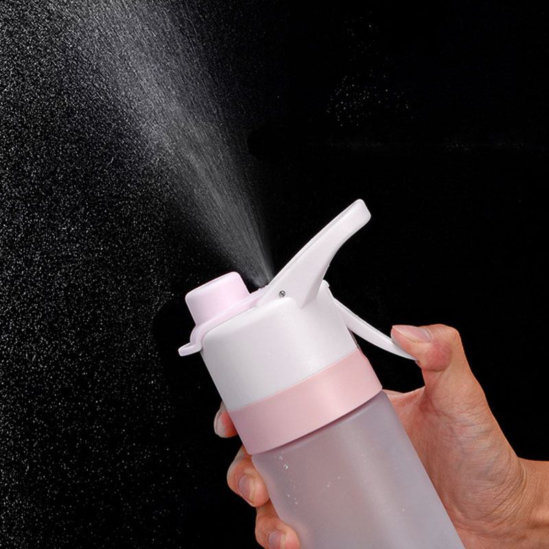 Garrafa de água squeeze (com spray/espirrador de água) à prova de vazamento 650ml