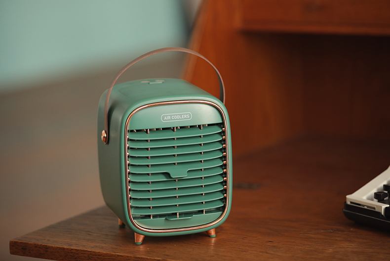 Portable mini refrigerator/air conditioner/fan with USB port